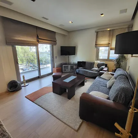 Cozy Apartment In Front Of The Park Atene Esterno foto